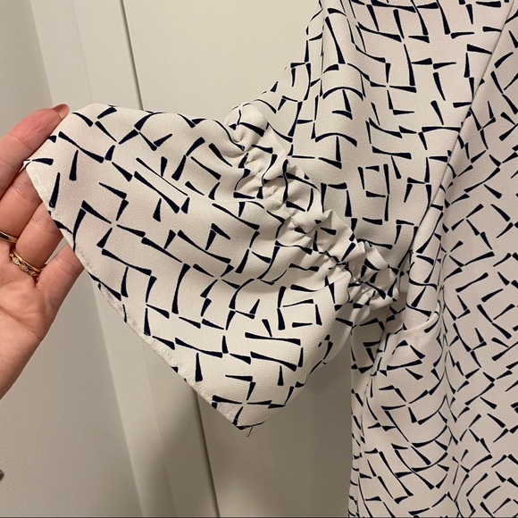 Banana Republic Top - Picture 2 of 5